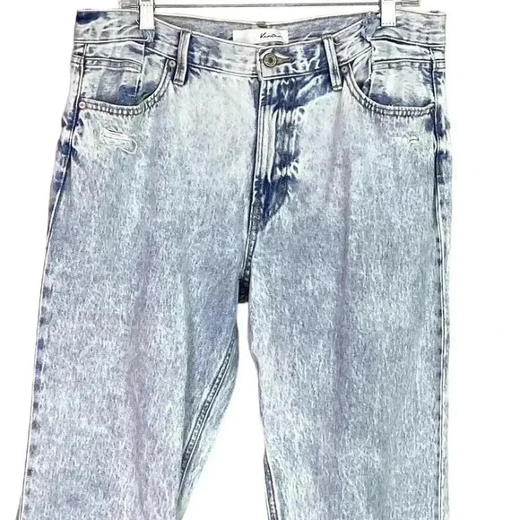 KanCan Women 11/29 Mid Rise Straight Jeans Blue Cotton Light Acid Wash Raw Hem - Picture 2 of 9